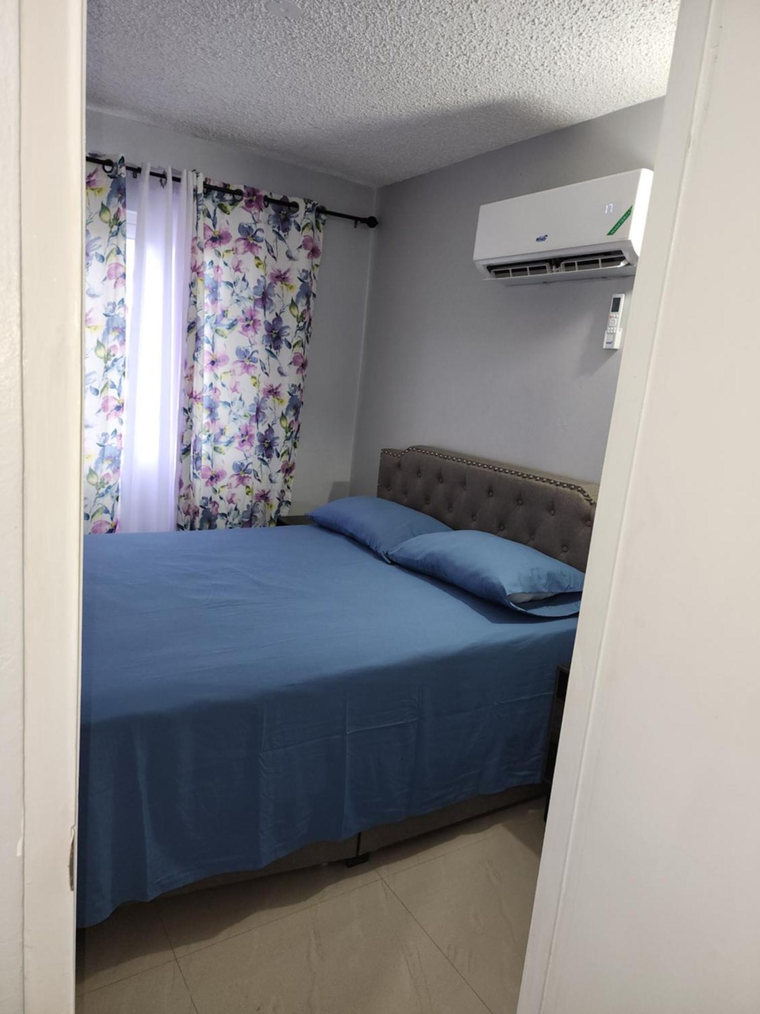 Appartamento Comfy And Cozy Kingston Esterno foto