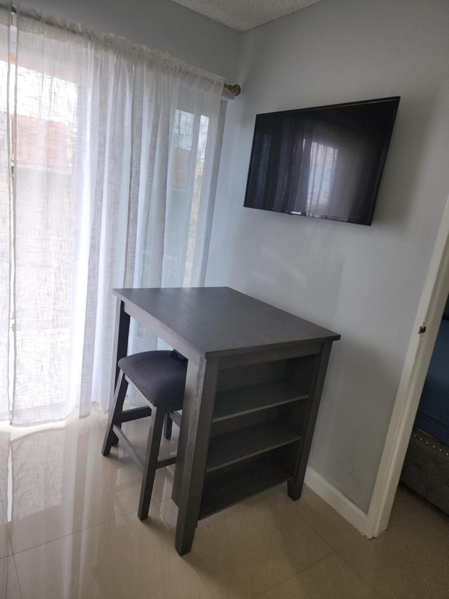 Appartamento Comfy And Cozy Kingston Esterno foto