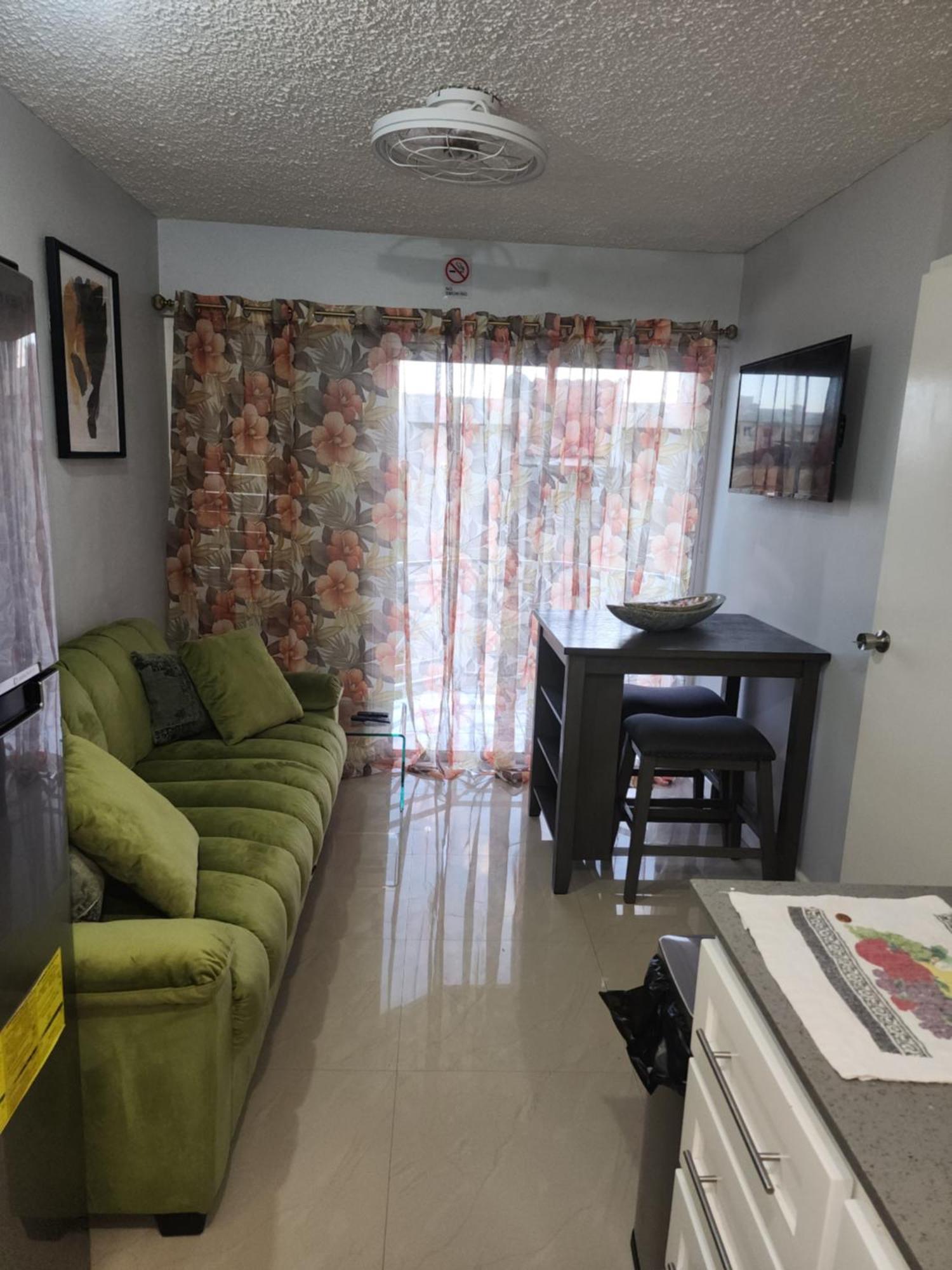 Appartamento Comfy And Cozy Kingston Esterno foto